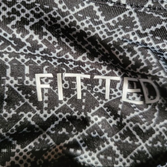 Danskin Now Leggings  Black With Pattern Top Capri Cotton Spandex Blend Size XS - Picture 3 of 4